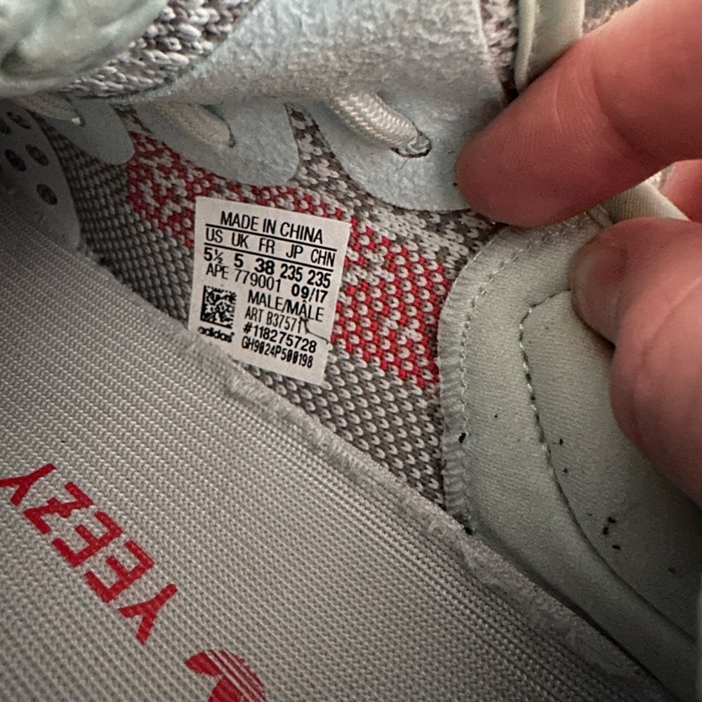 Yeezy Boost 350 V2 ‘Blue Tint’ 2017. Men’s 5.5/Women’s 7 - Picture 9 of 9